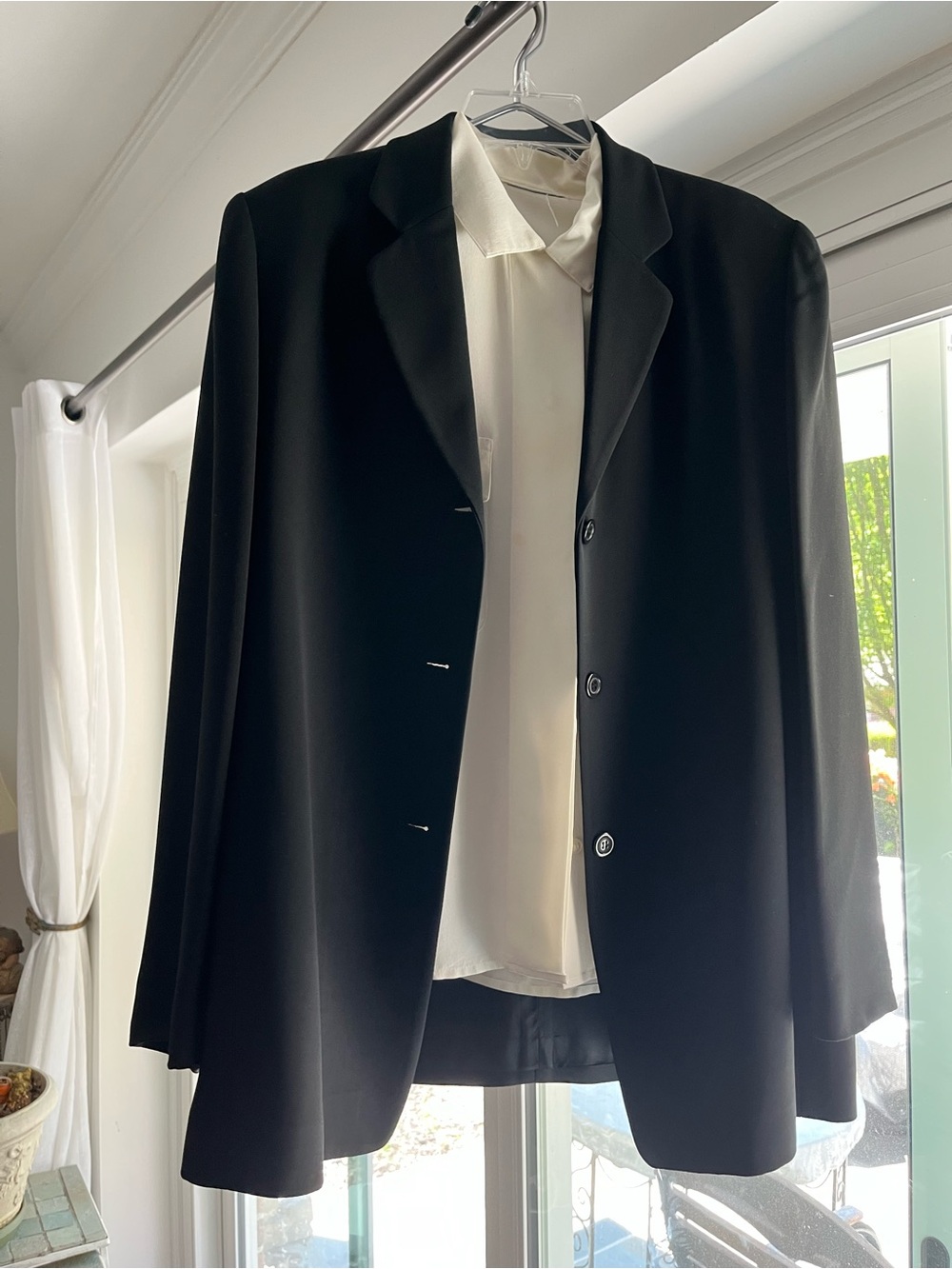 Ladies Black “Grace” Suit - sz 14. Size 14. Like new. Smoke-free pet-free home.